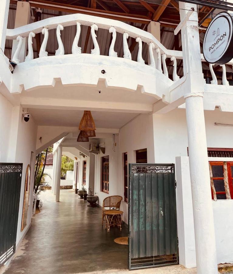 Pompon Hotel Pottuvil Luaran gambar