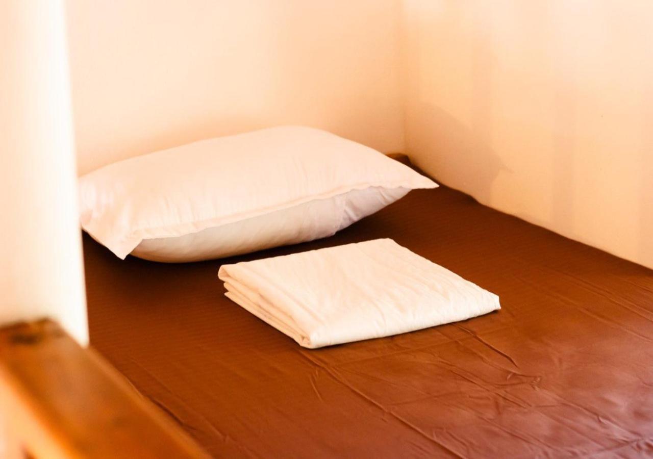 Pompon Hotel Pottuvil Luaran gambar